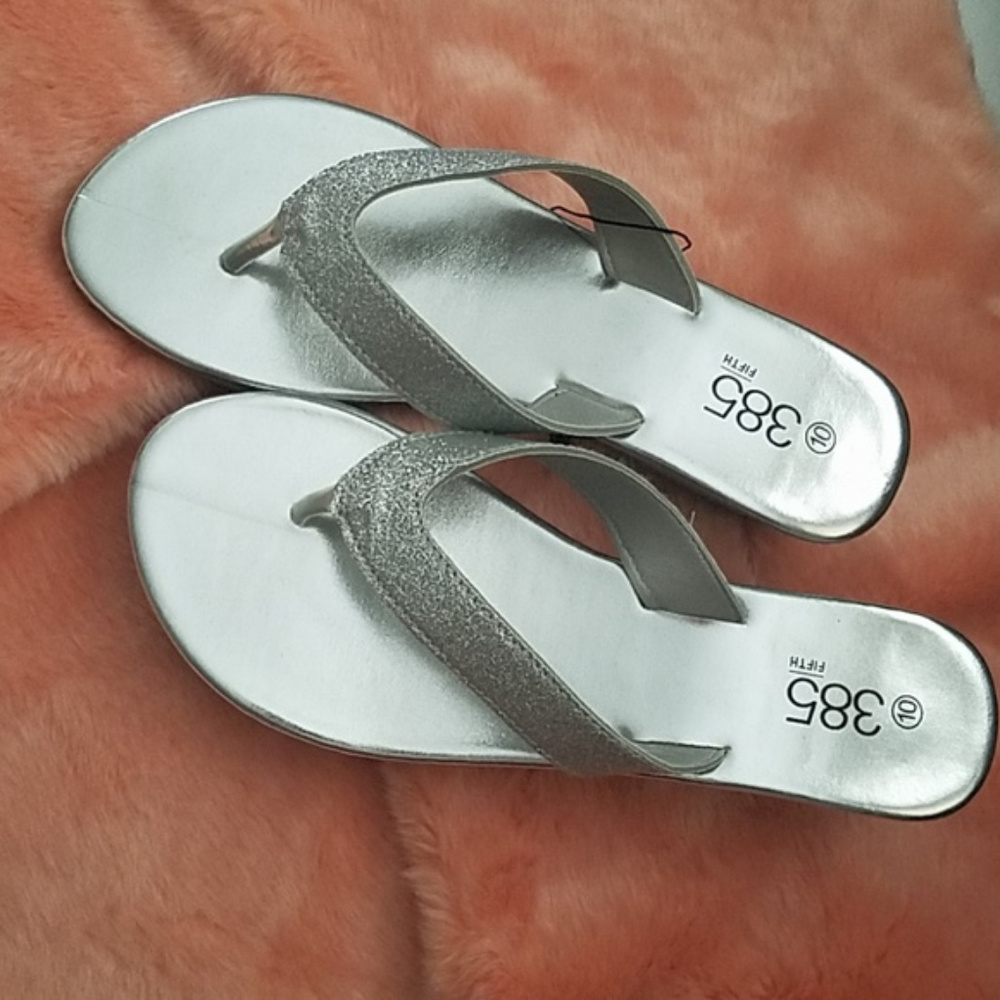 385 Fifth Silver Glitter Sandal